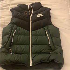 Nike weatherproof vest